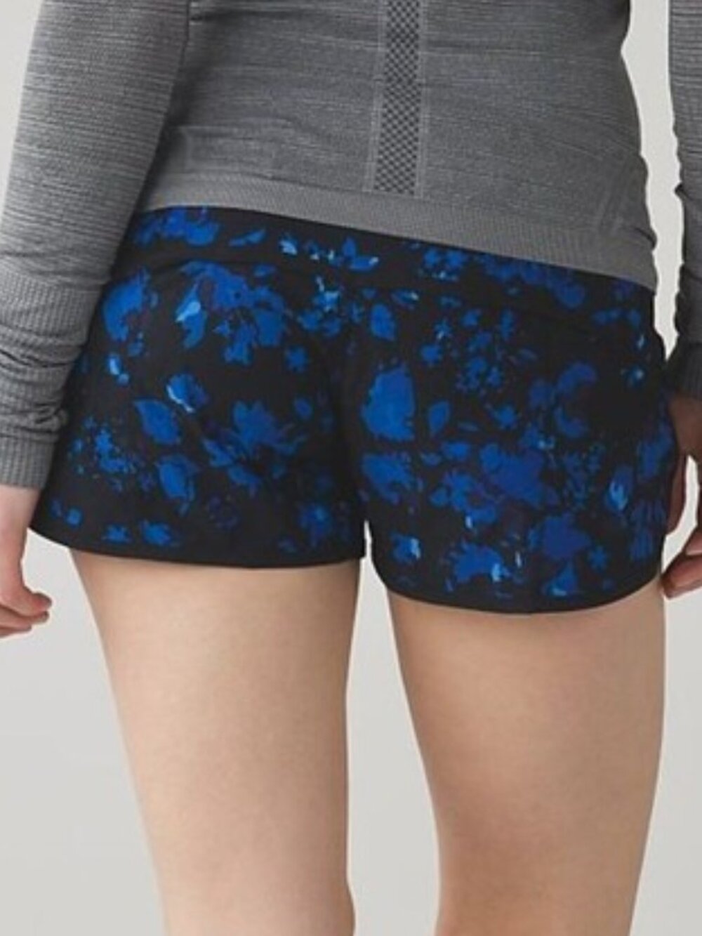 Lululemon Athletica Dandy Digie Porcelaine Black/ Black Speed Short - Size 8